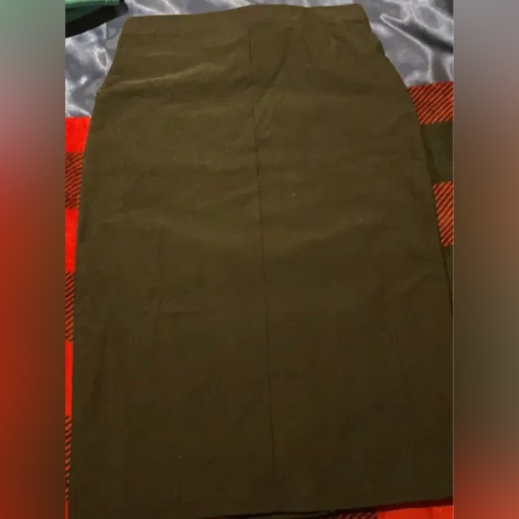 Pencil skirt - Picture 3 of 5